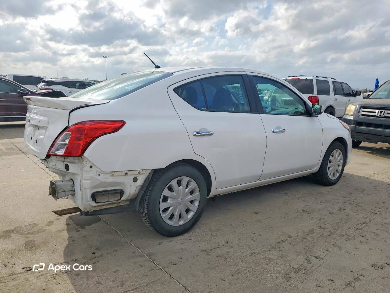 Nissan Versa 2019