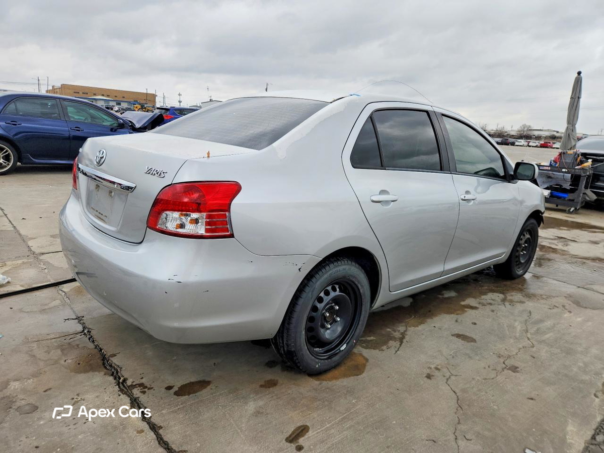 Toyota Yaris 2012