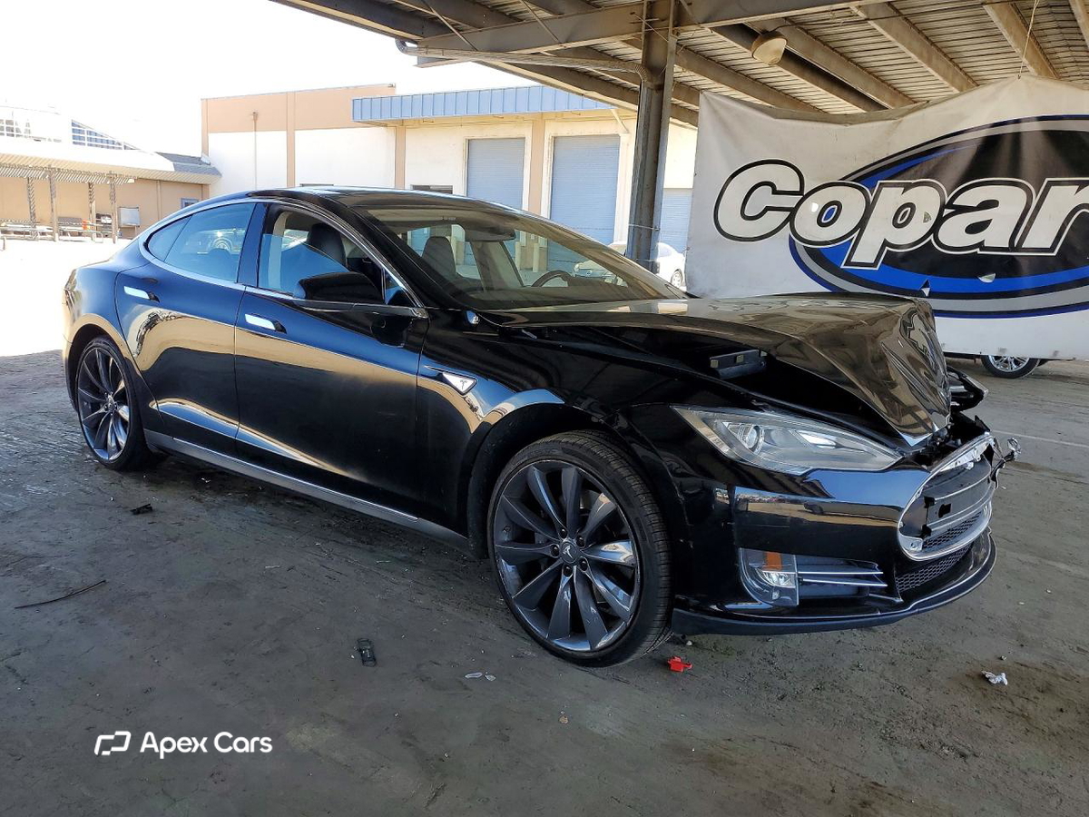 Tesla Model S 2013