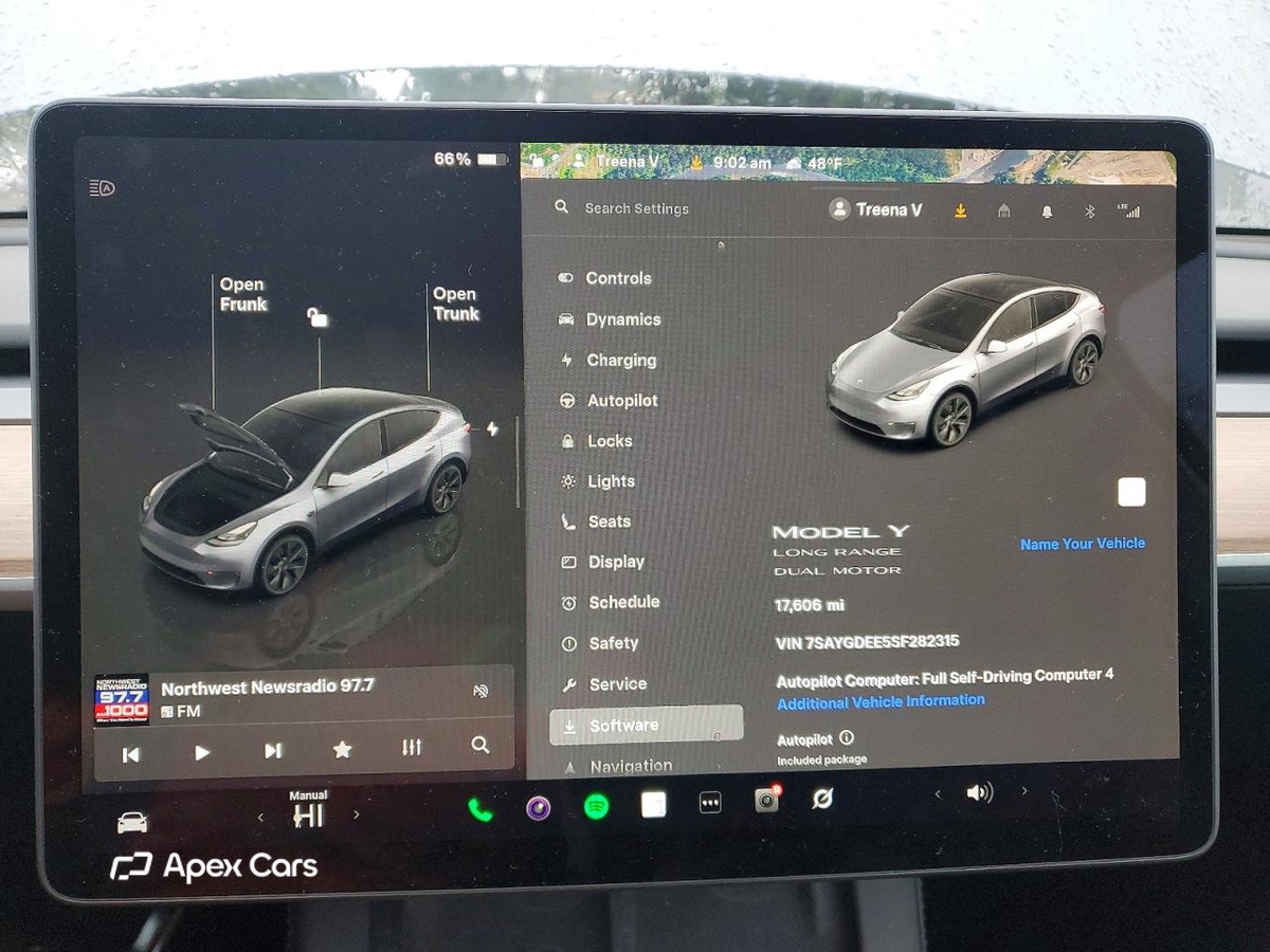 Tesla Model Y 2025