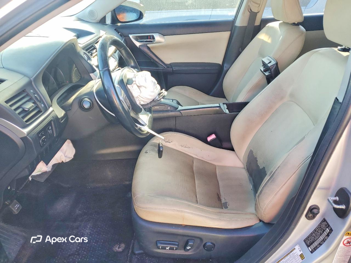 Lexus CT 2012