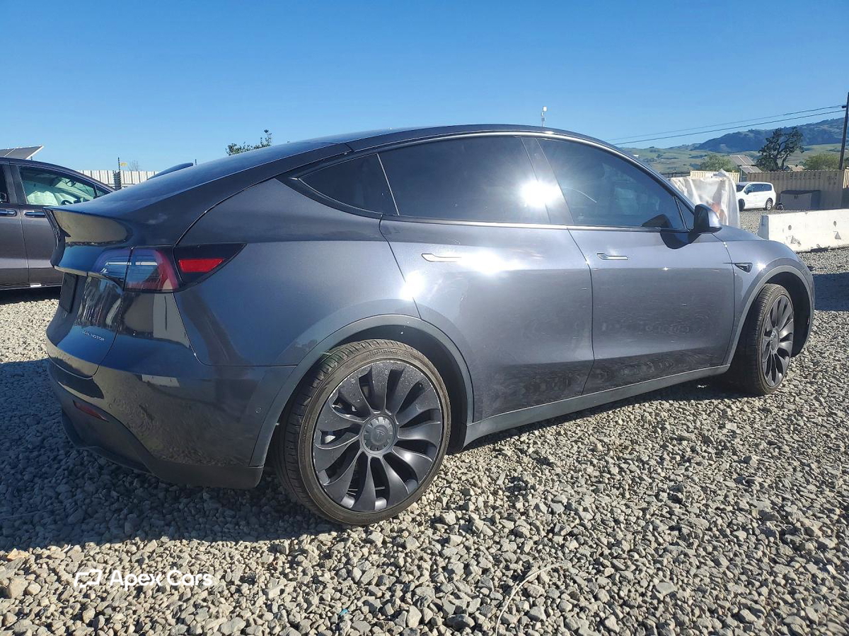 Tesla Model Y 2022