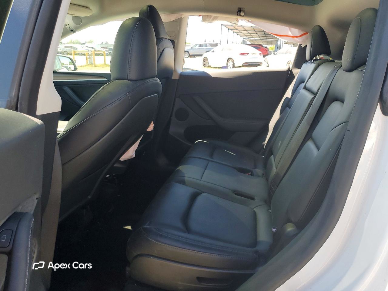 Tesla Model Y 2025