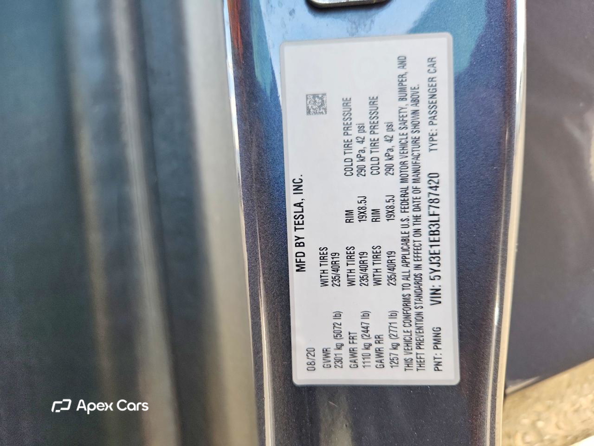 Tesla Model 3 2020
