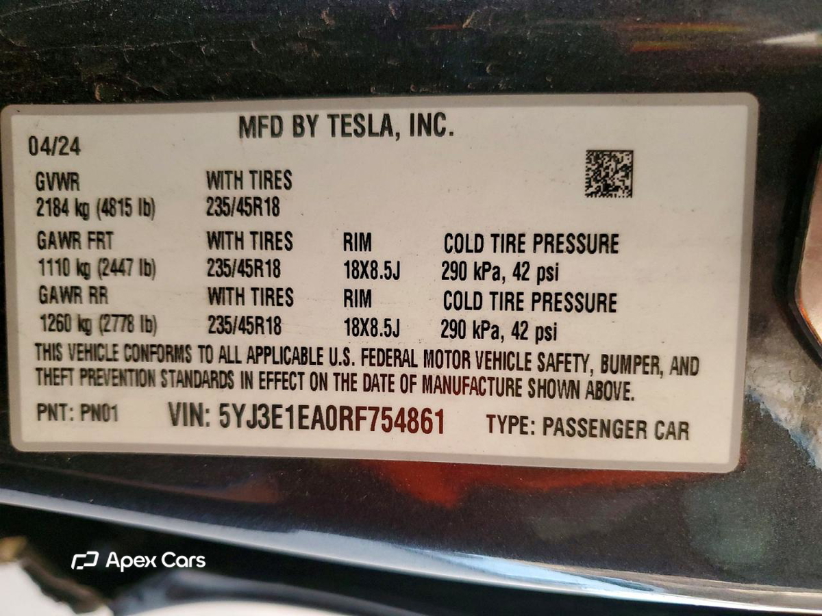 Tesla Model 3 2024