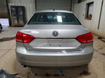 Volkswagen Passat 2012