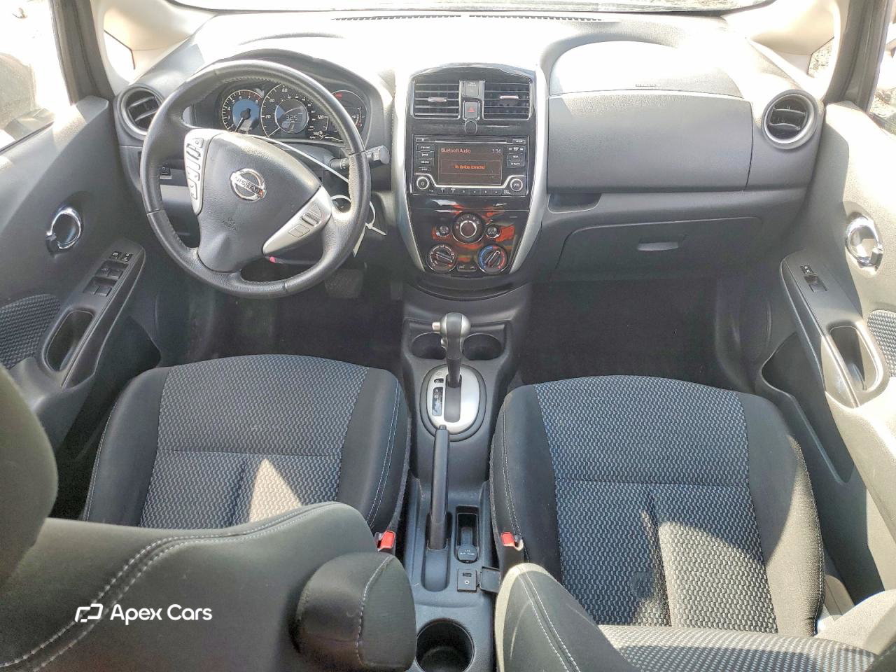 Nissan Versa 2016