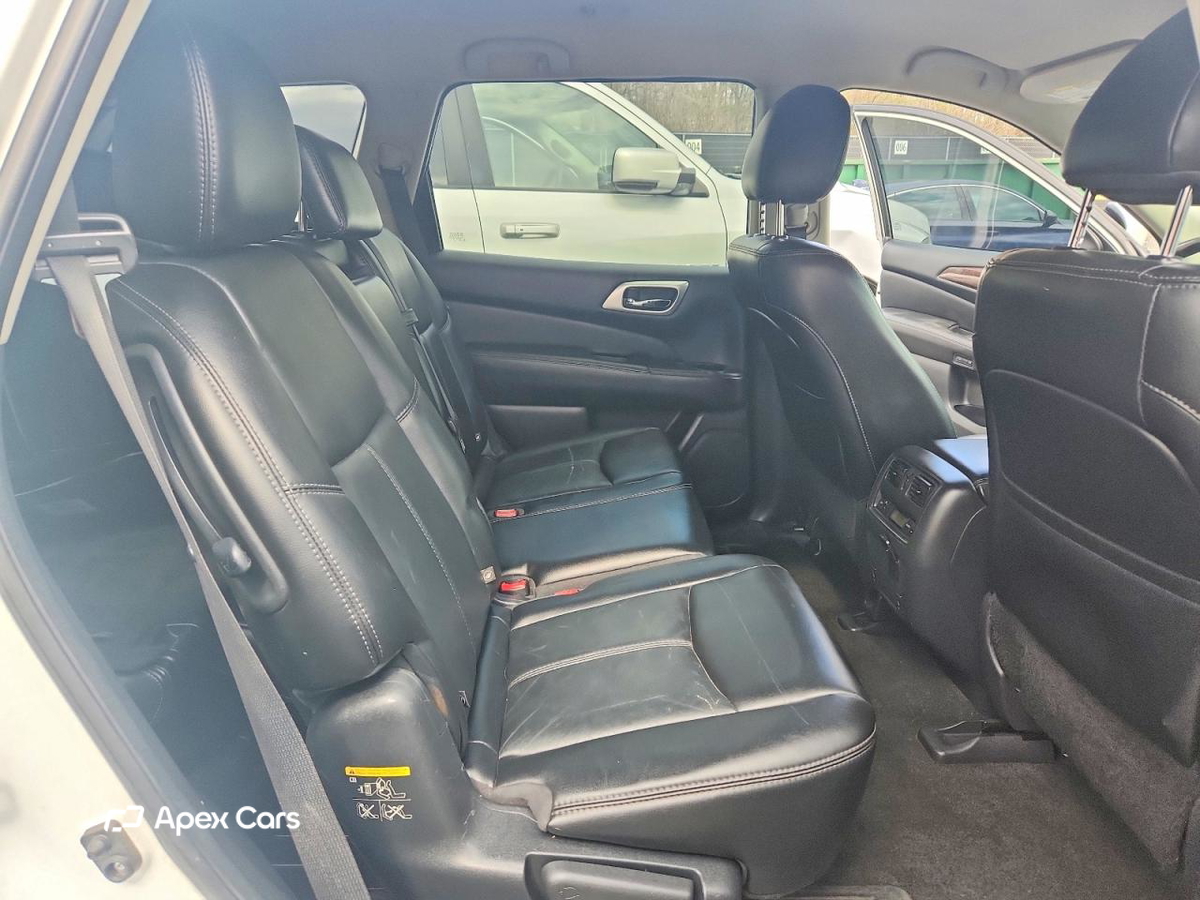Nissan Pathfinder 2015