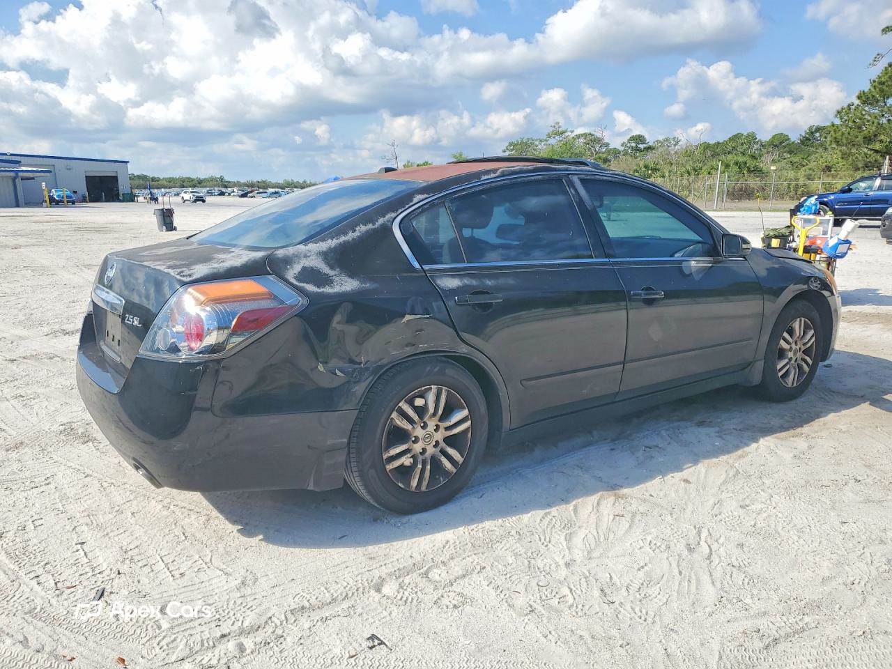 Nissan Altima 2010