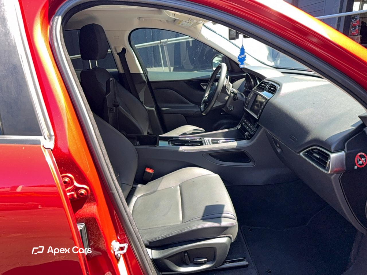Jaguar F-Pace 2018