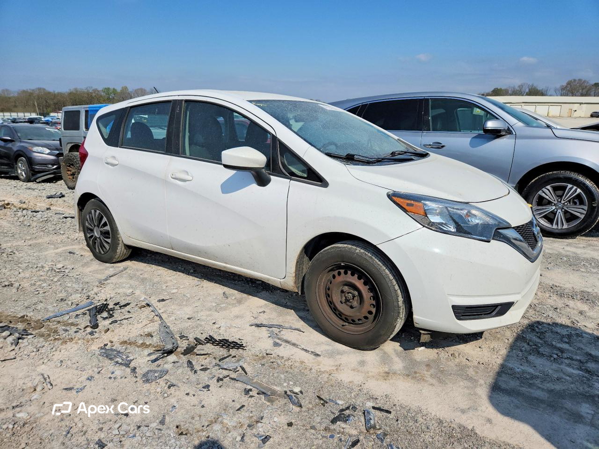 Nissan Versa 2018