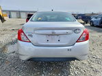 Nissan Versa 2015