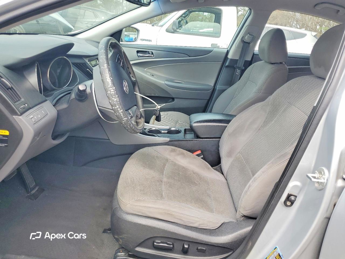 Hyundai Sonata 2011