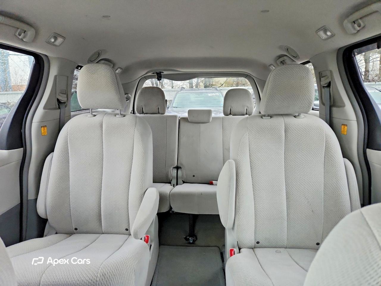 Toyota Sienna 2012
