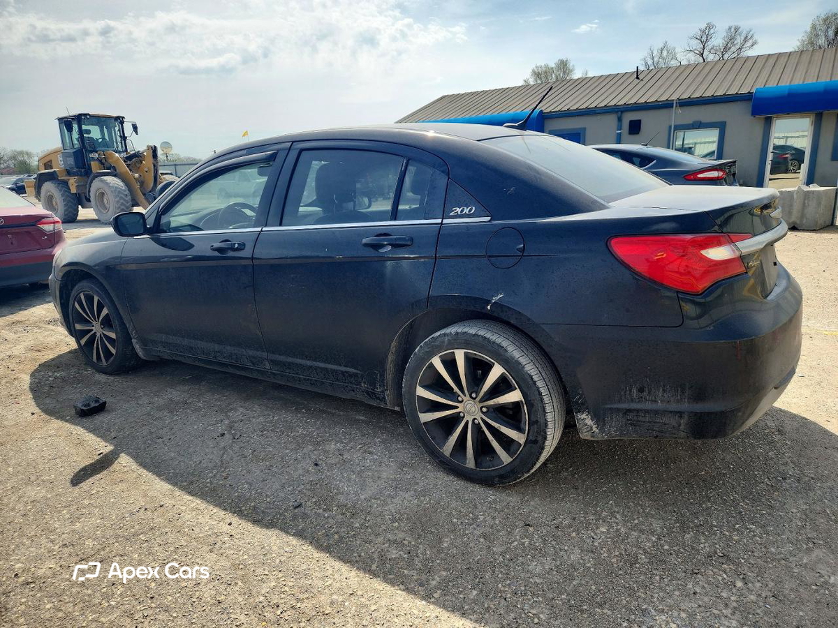 Chrysler 200 2013