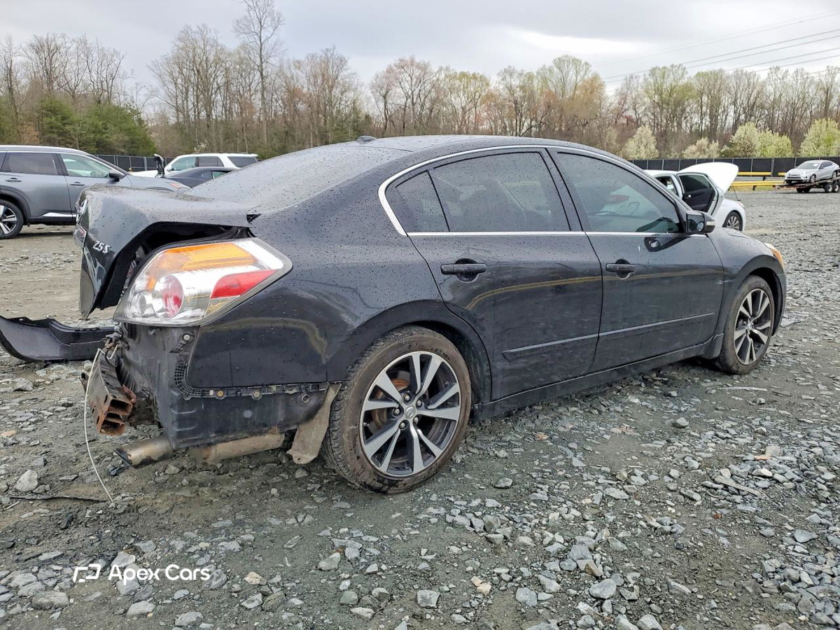 Nissan Altima 2012