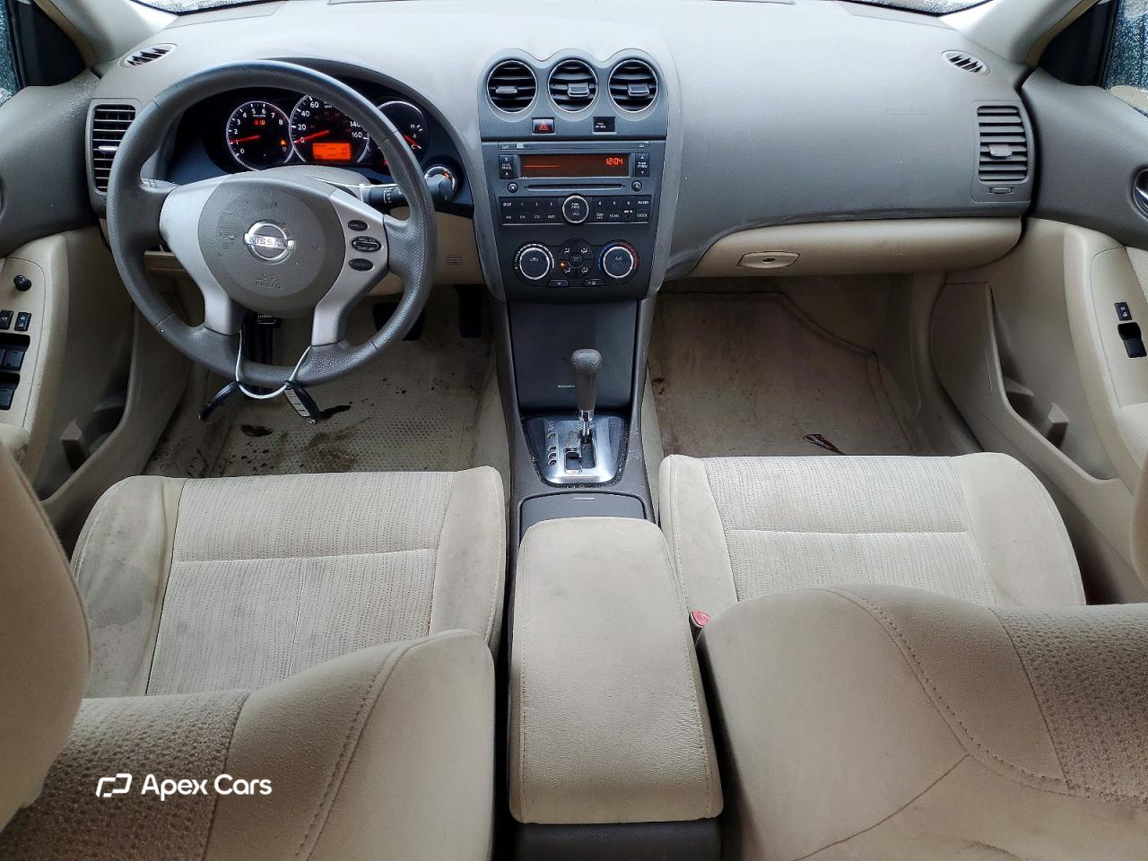 Nissan Altima 2010