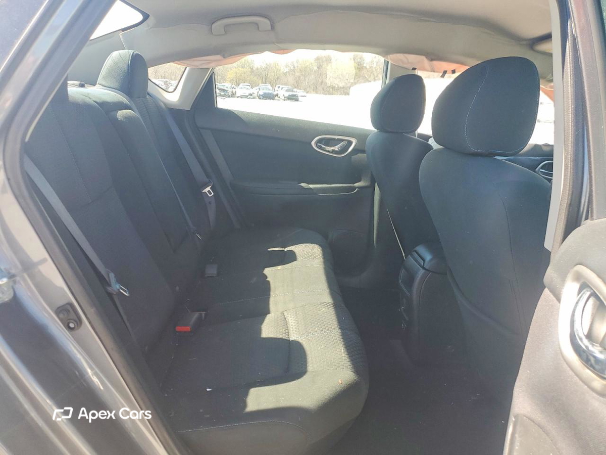 Nissan Sentra 2019