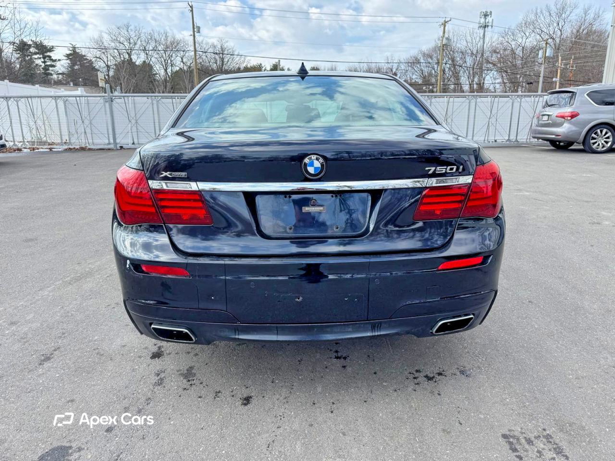 BMW Series 7 2014