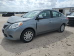 Nissan Versa 2013