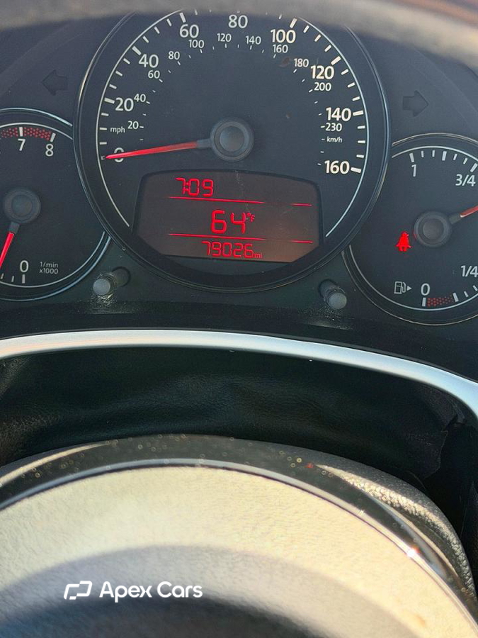Volkswagen Beetle 2012
