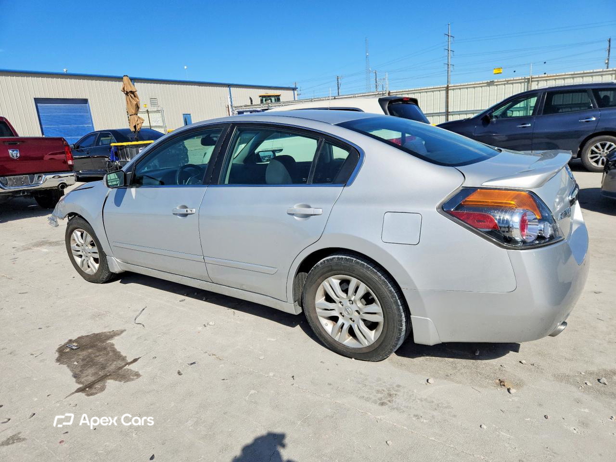 Nissan Altima 2012