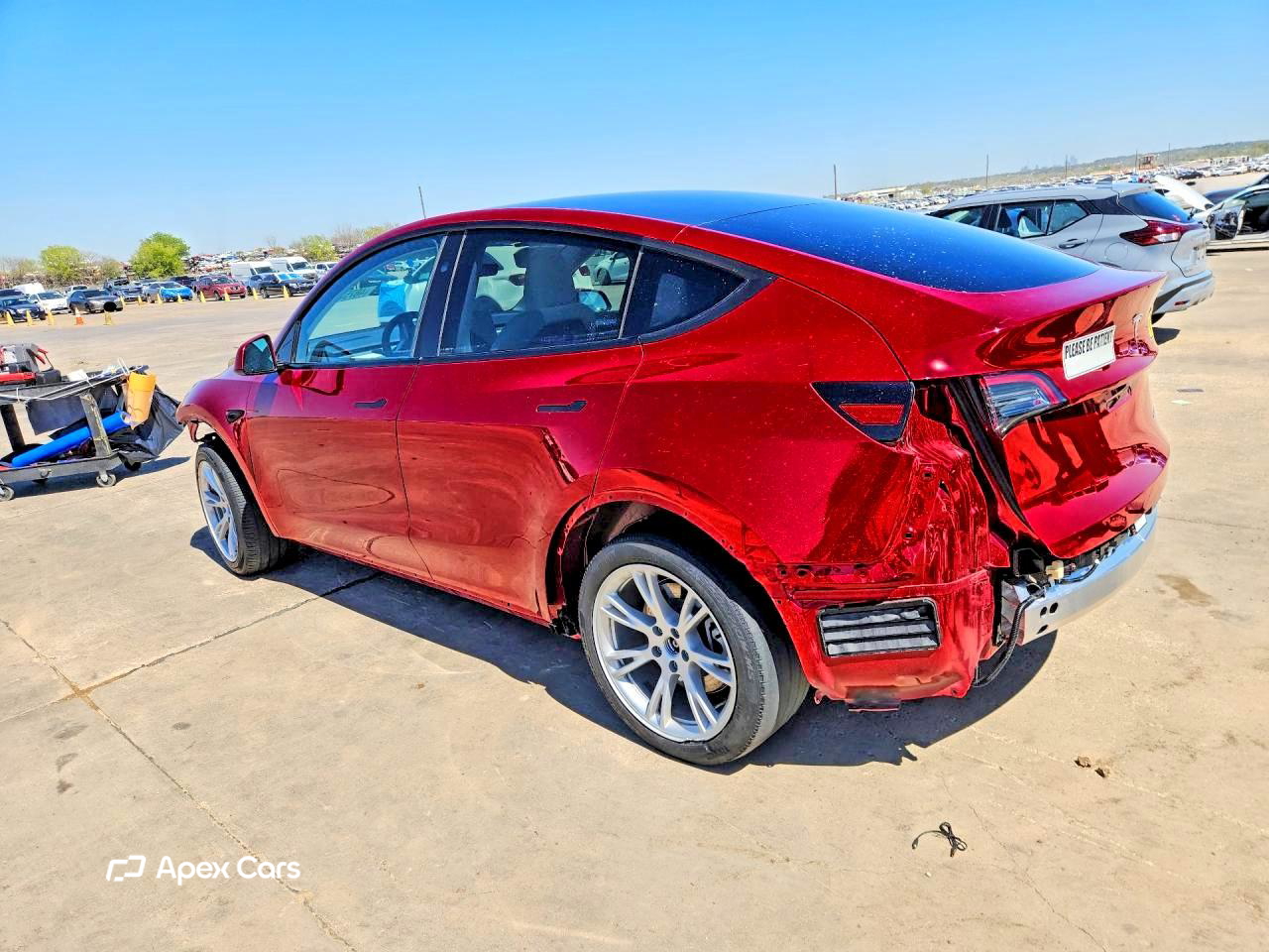 Tesla Model Y 2024