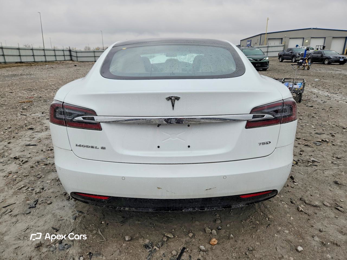 Tesla Model S 2018