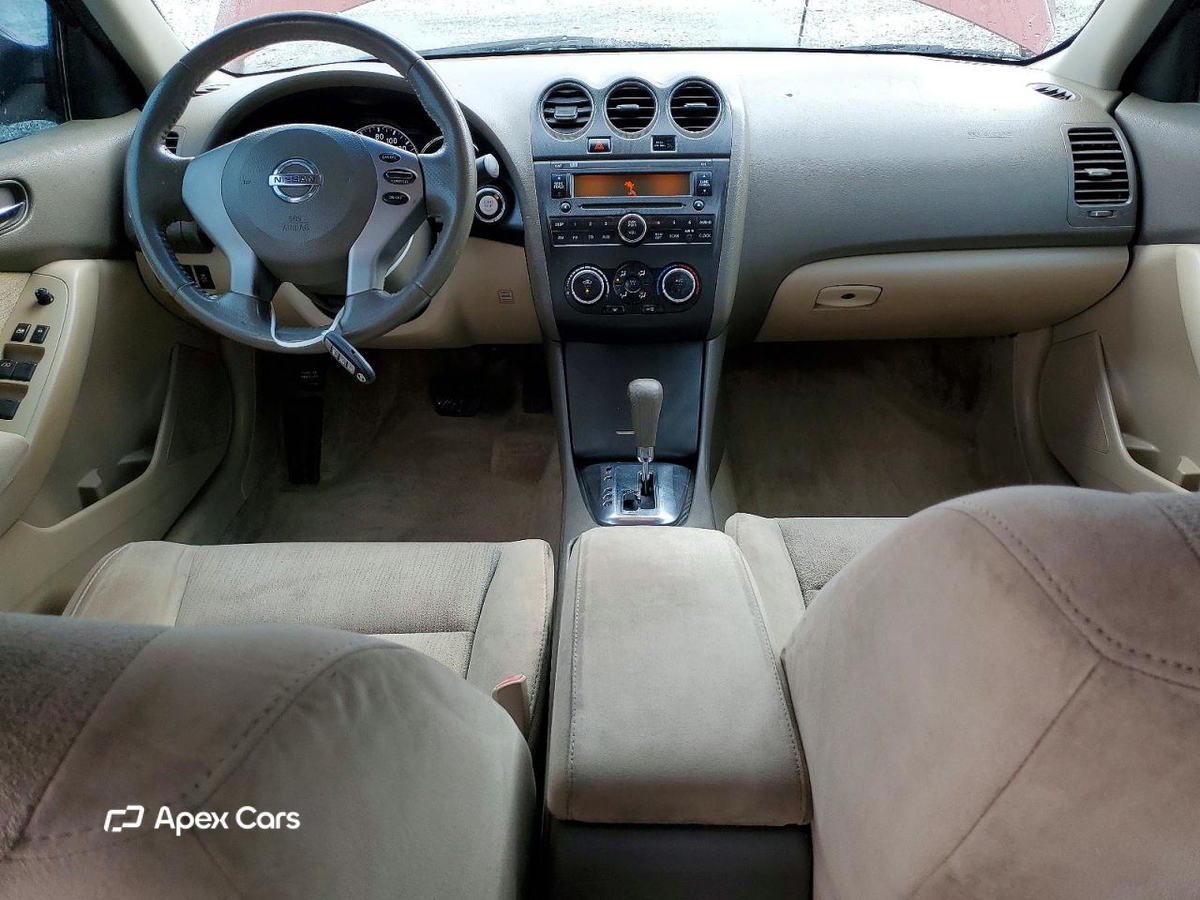 Nissan Altima 2012