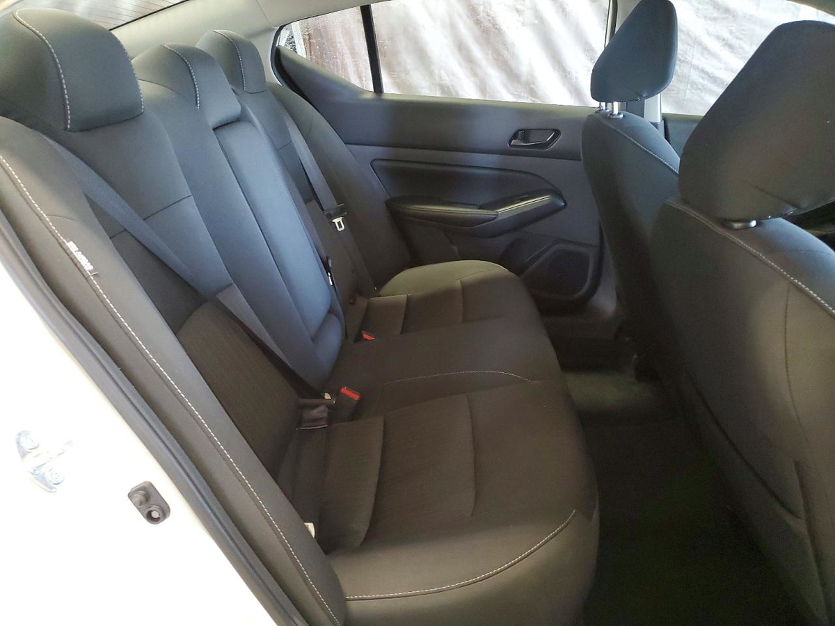 Nissan Altima 2025