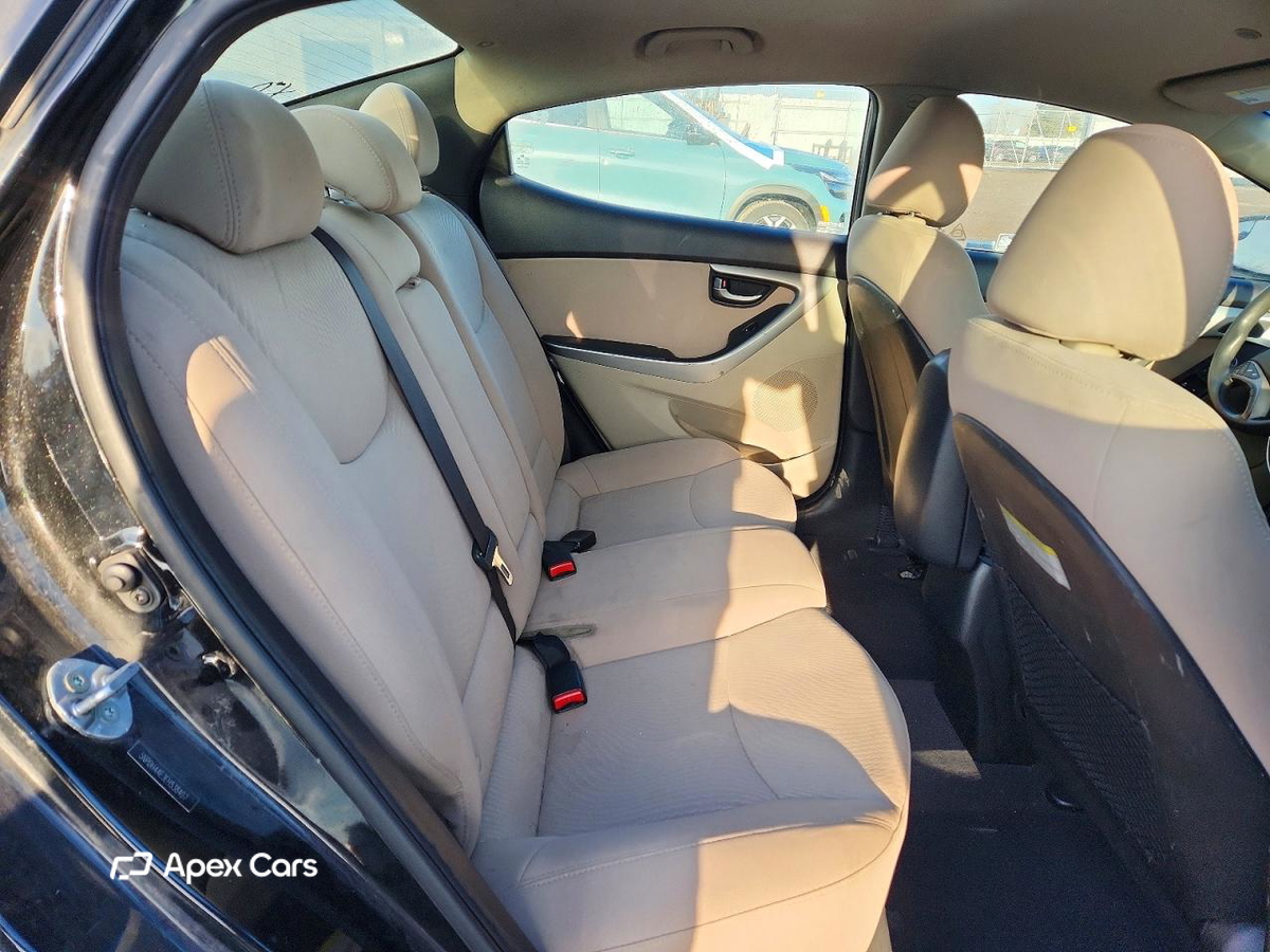 Hyundai Elantra 2014