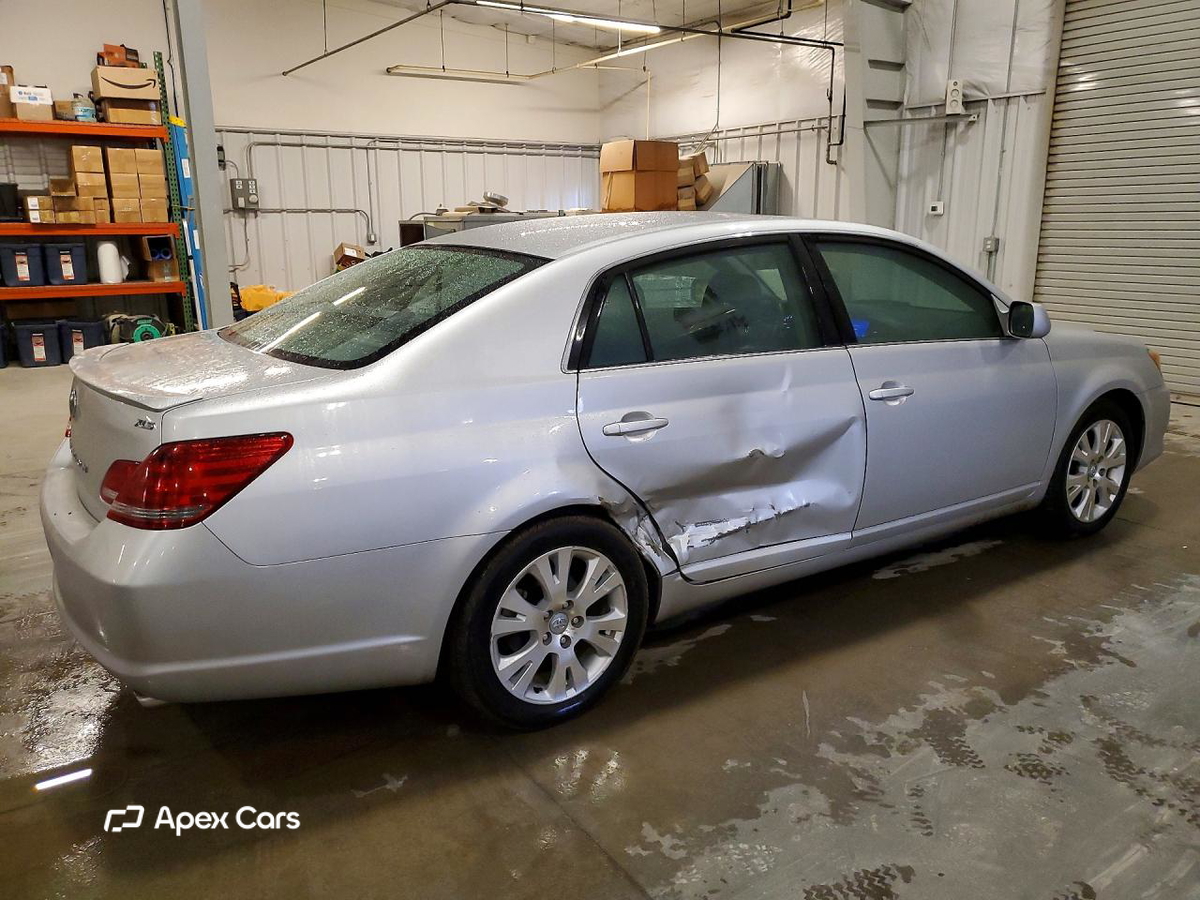 Toyota Avalon 2008