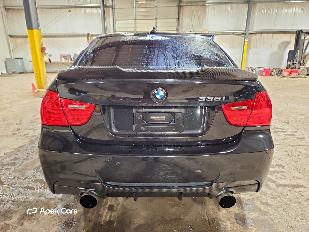 BMW Series 3 2010