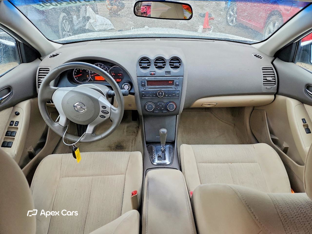 Nissan Altima 2011