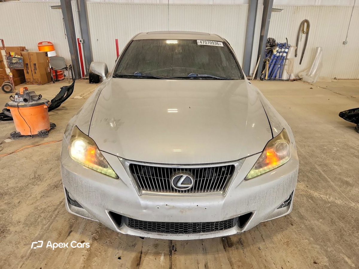 Lexus IS 2013
