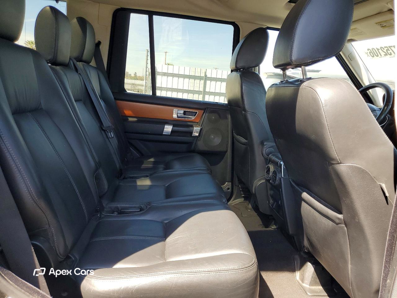 Land Rover LR4 2011