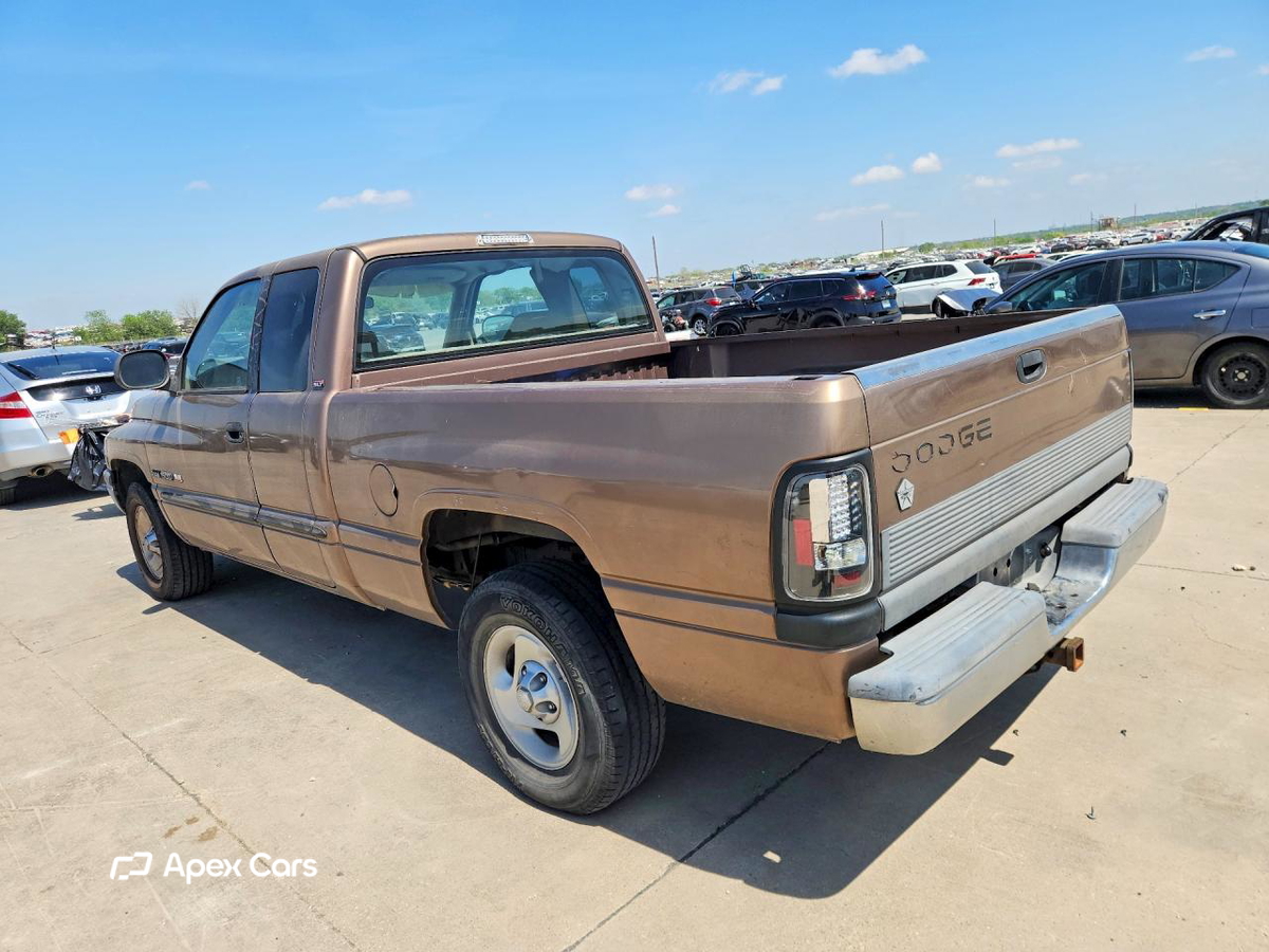 Dodge RAM 2000