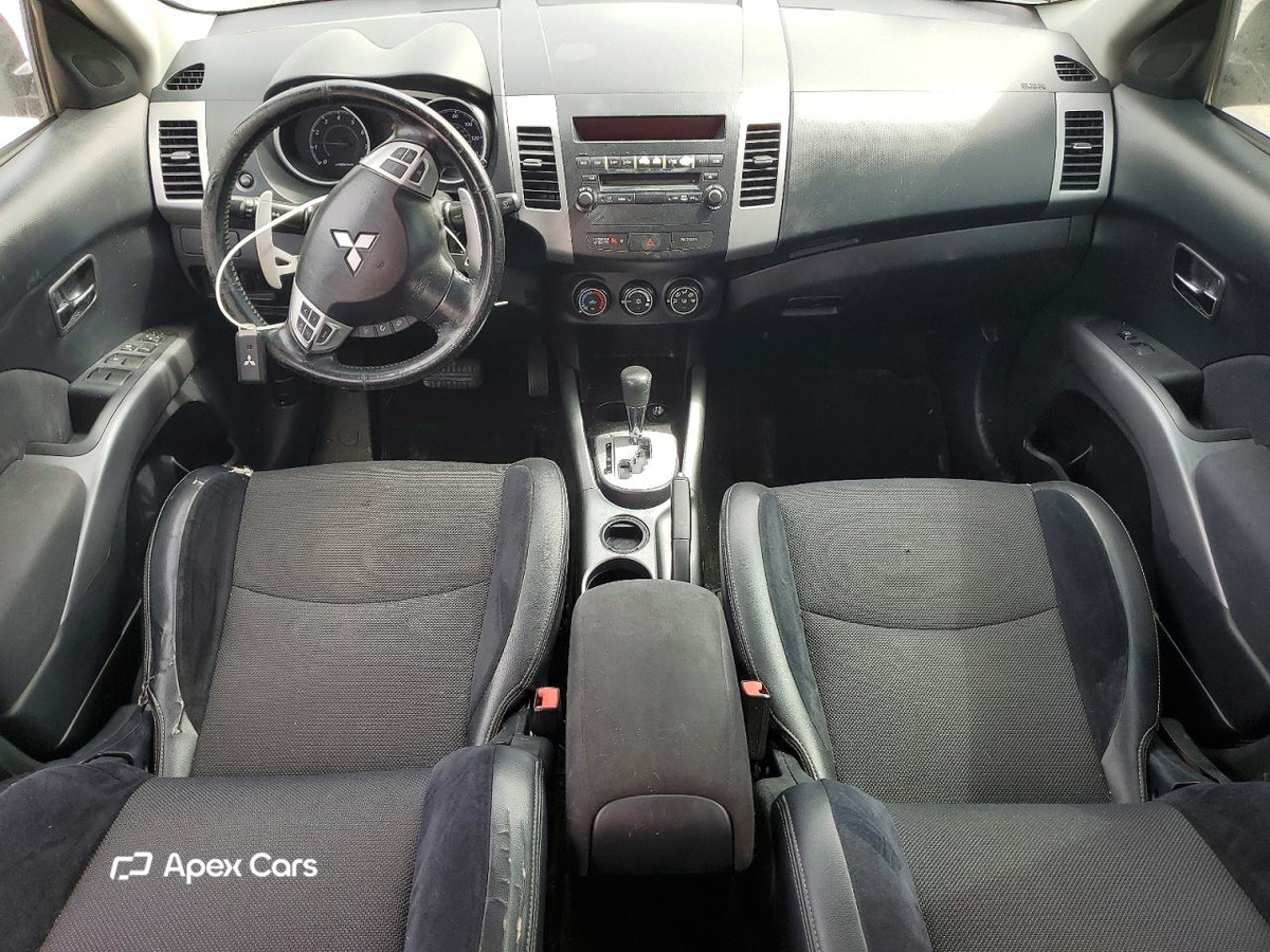 Mitsubishi Outlander 2010