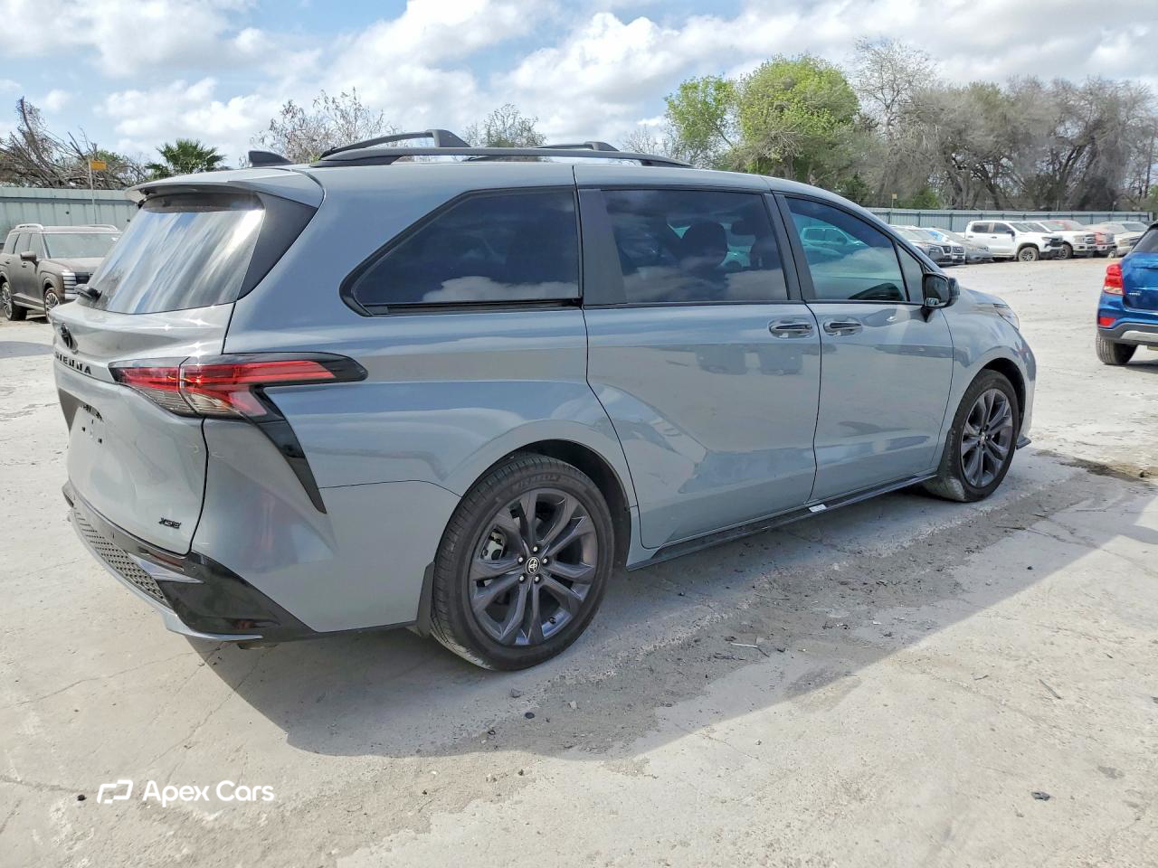 Toyota Sienna 2025