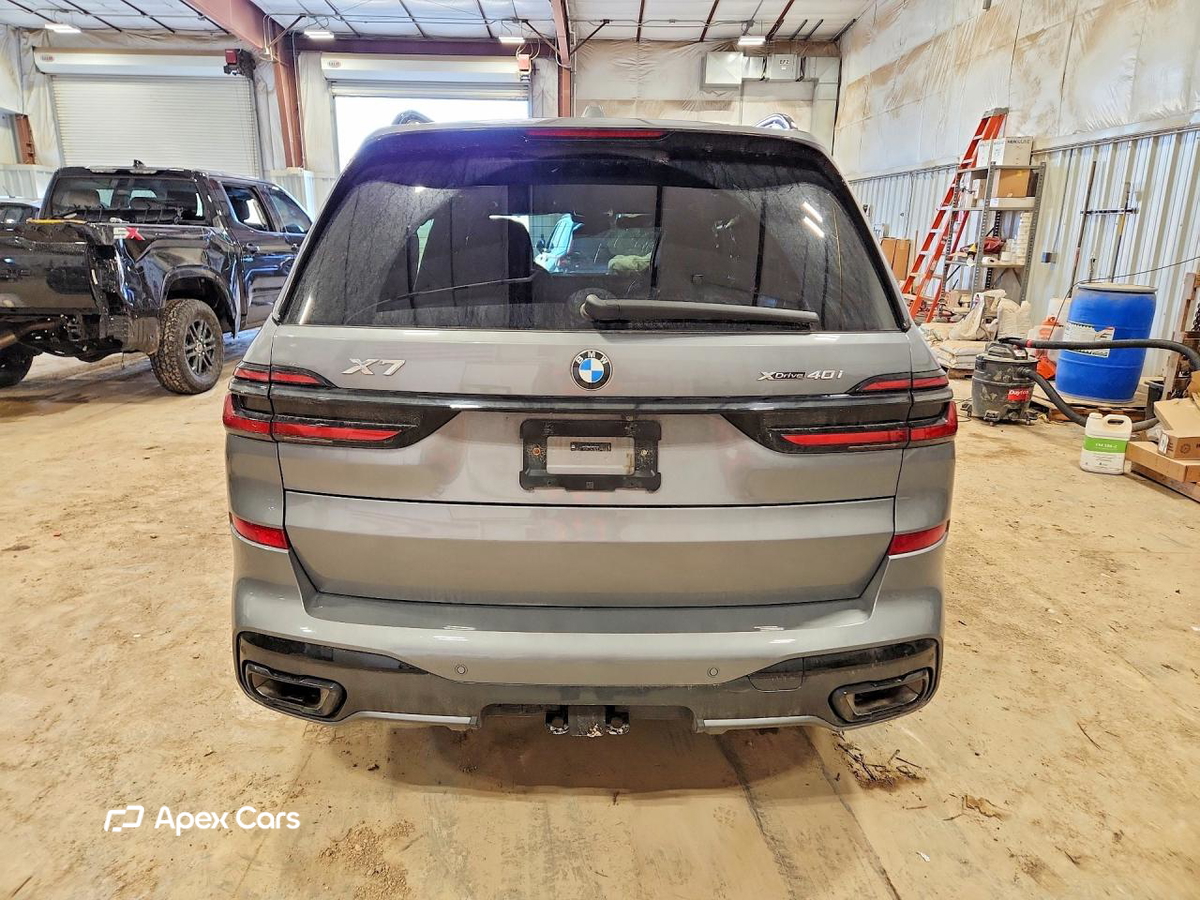BMW X7 2025