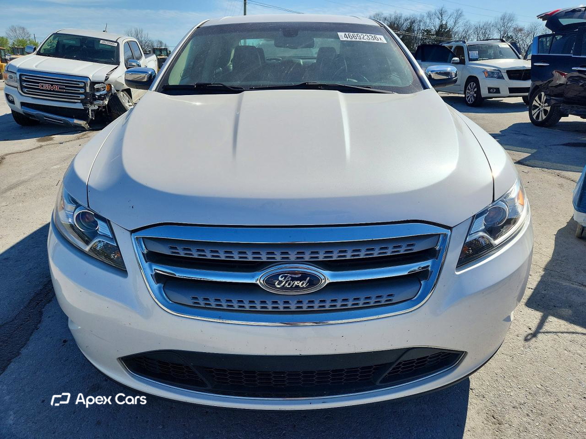 Ford Taurus 2011