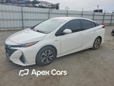 Toyota Prius 2017 - Image 1 of 13