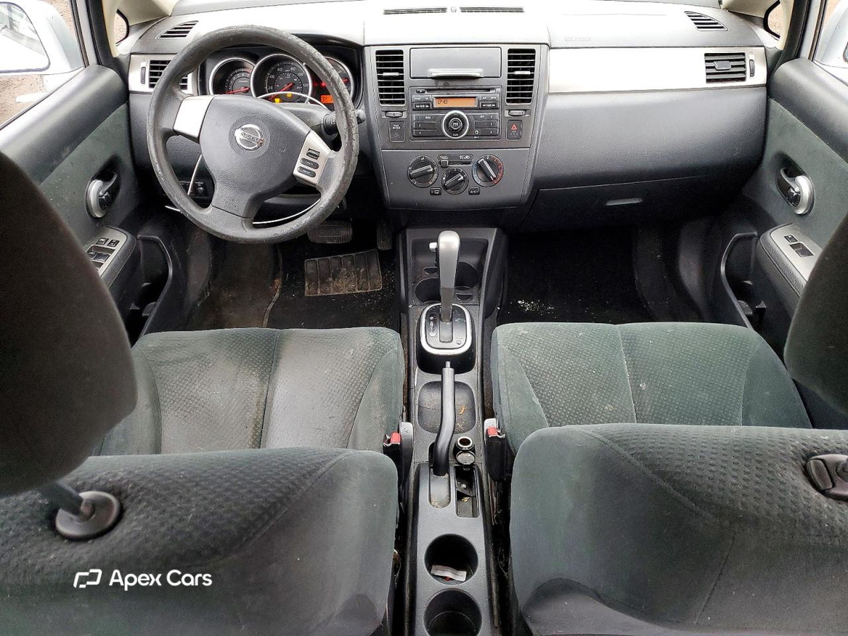 Nissan Versa 2012
