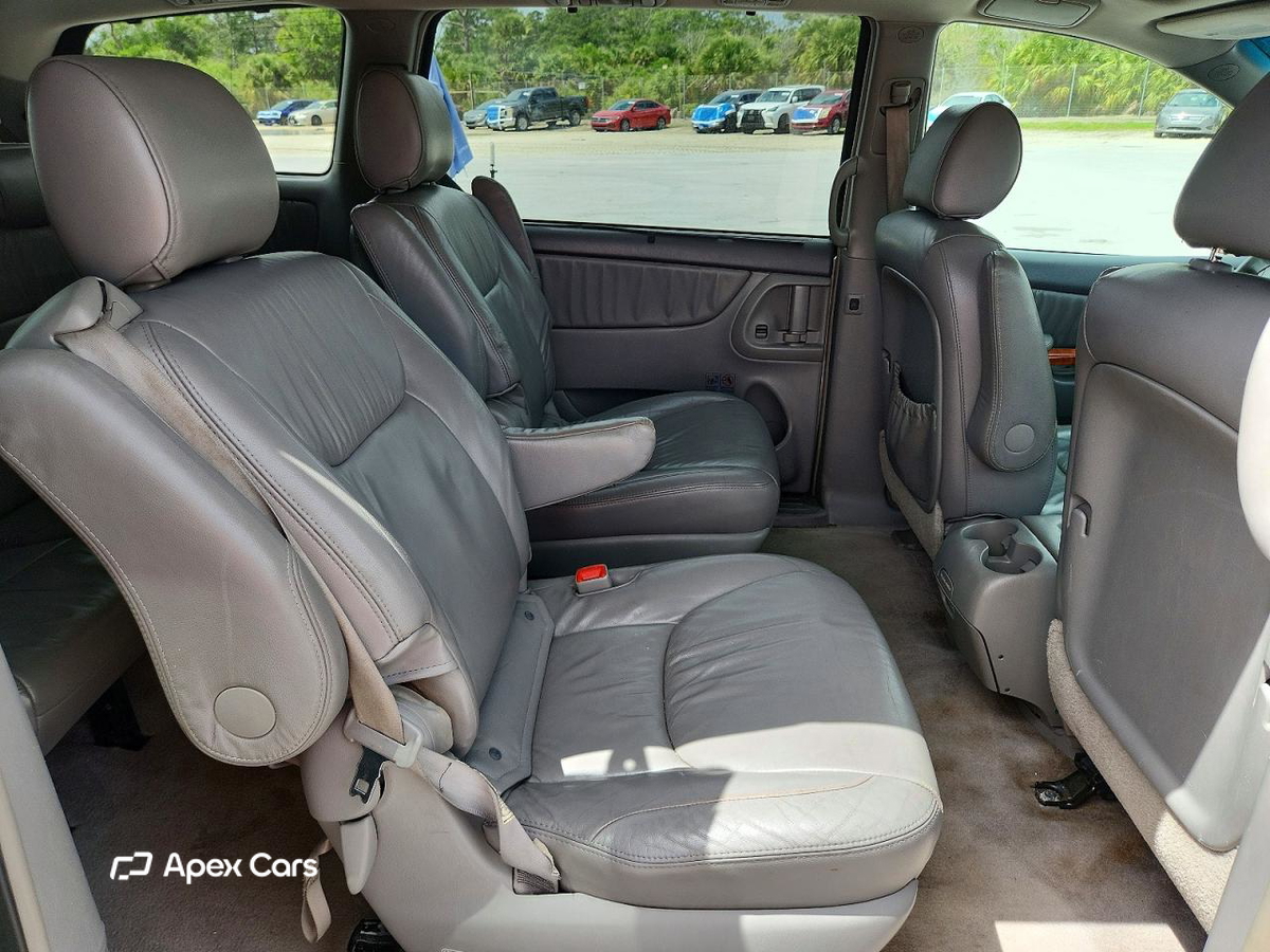 Toyota Sienna 2008