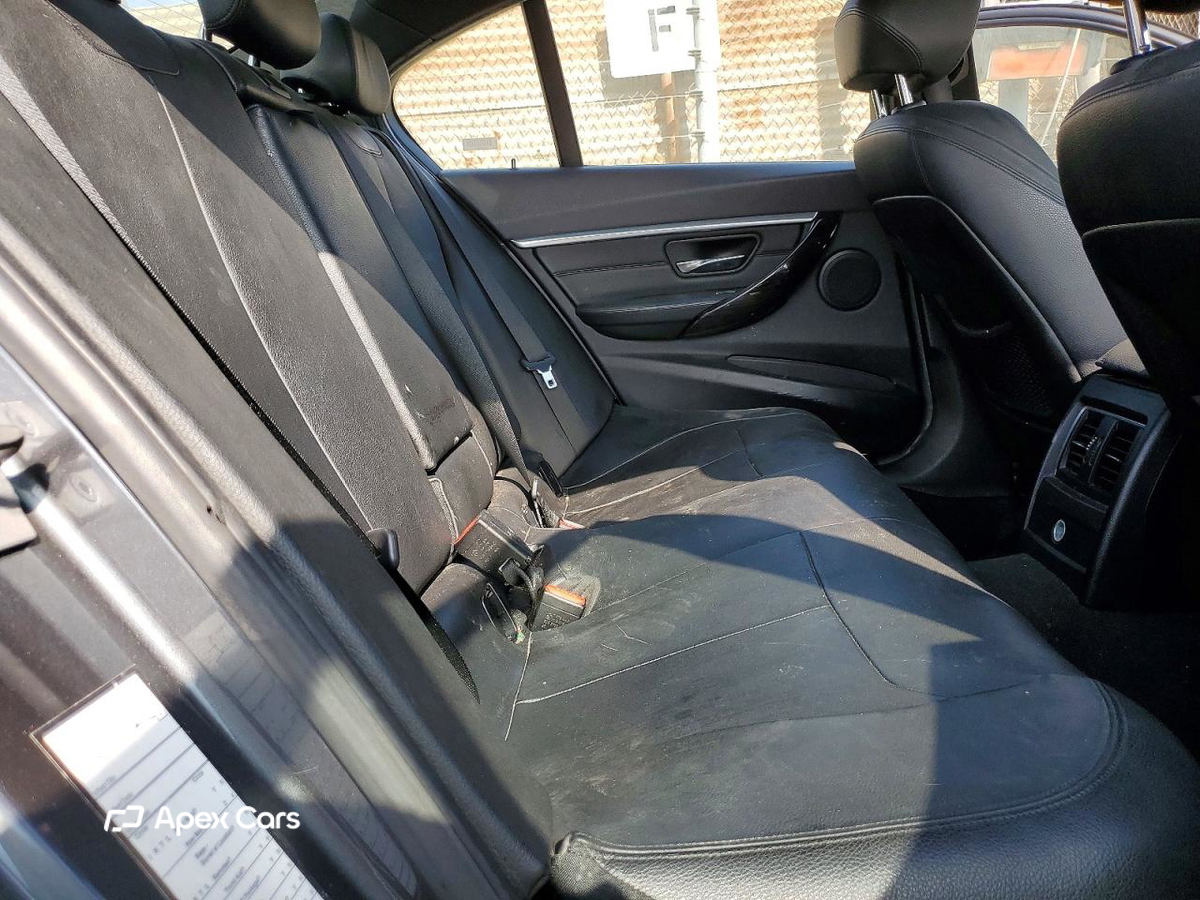 BMW Series 3 2016