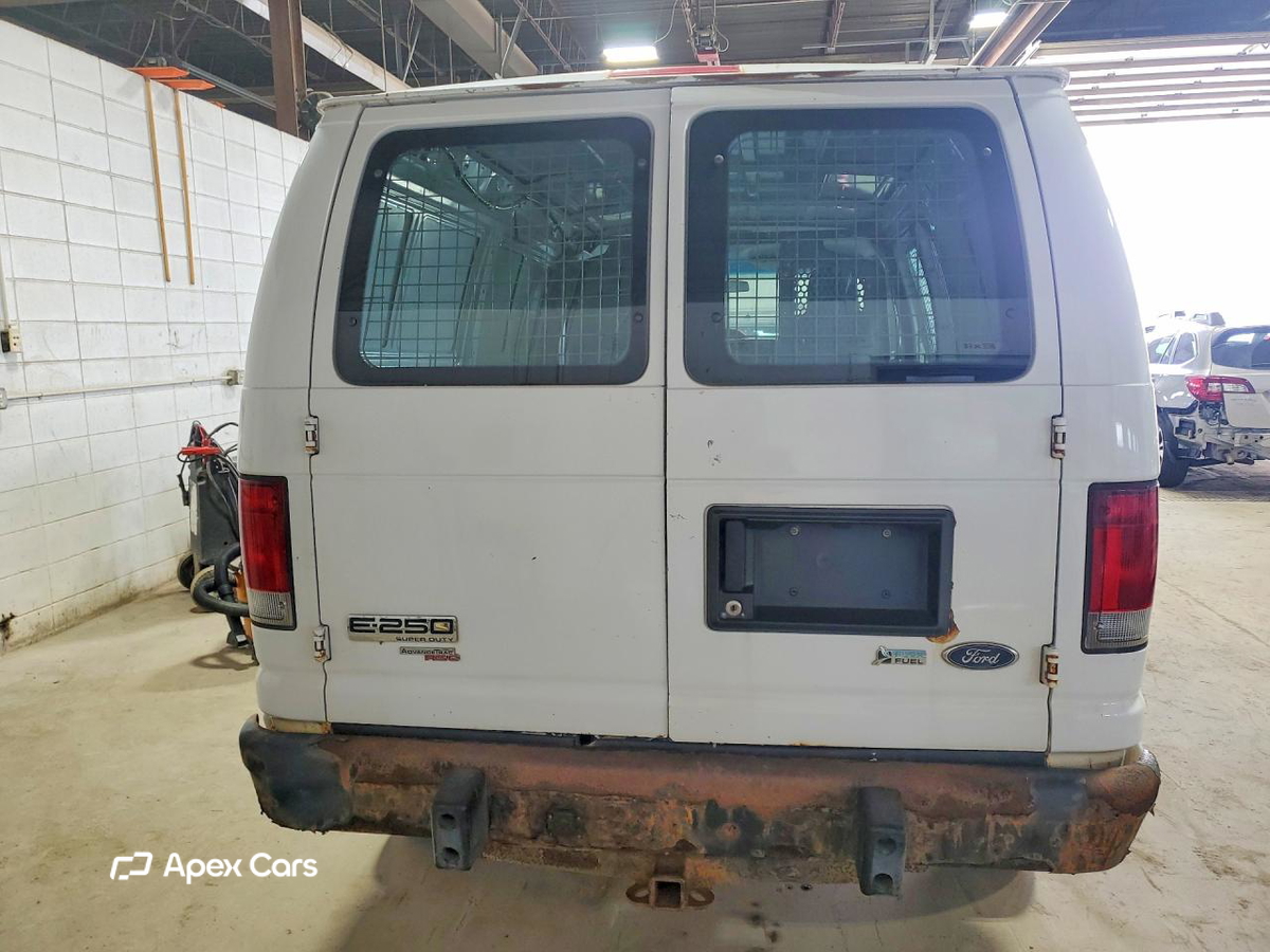 Ford Econoline 2012