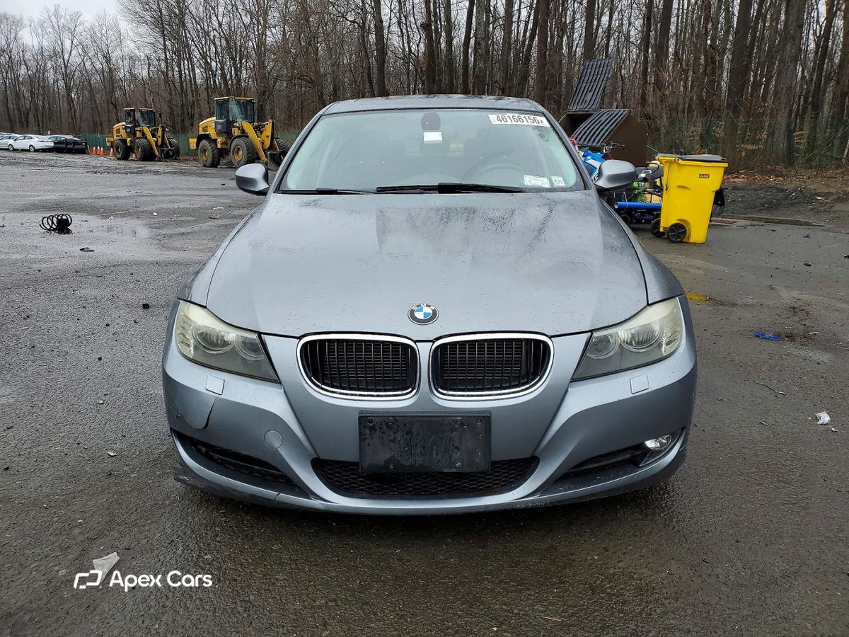 BMW Series 3 2011
