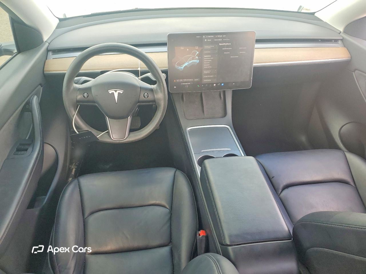 Tesla Model Y 2021