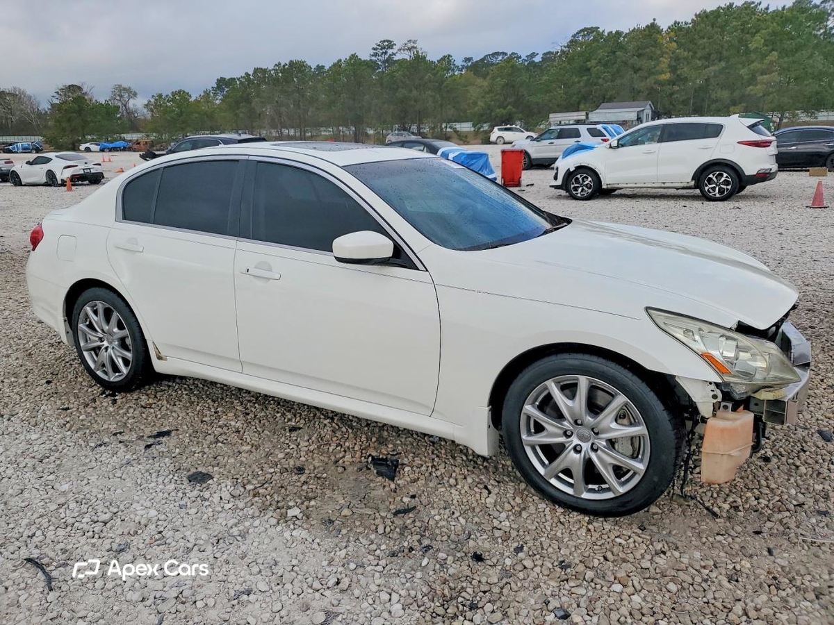 Infiniti G 2013