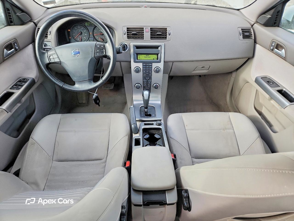 Volvo S40 2010
